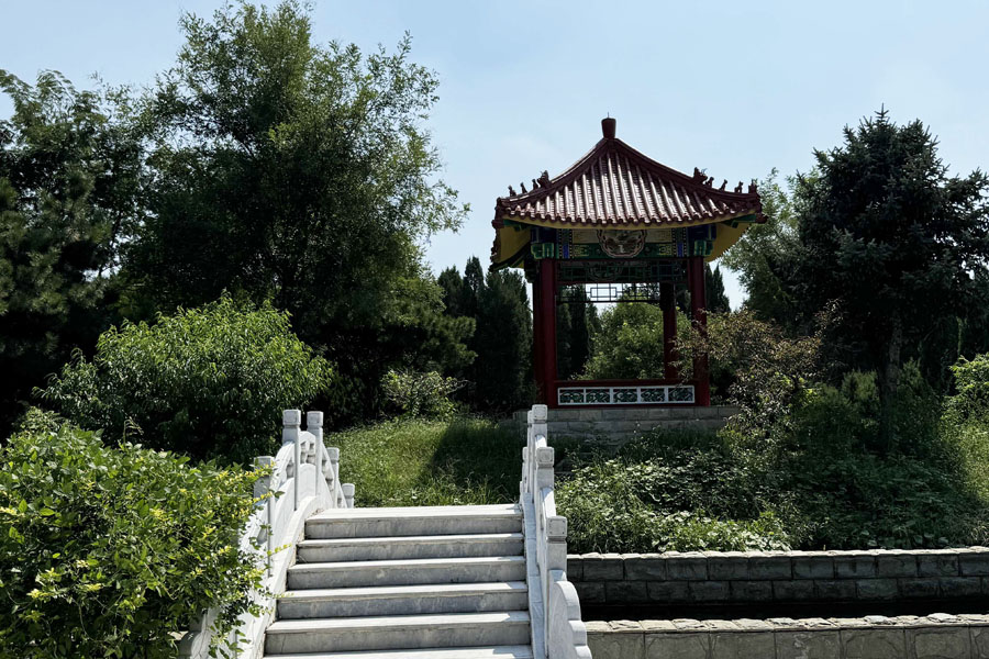 公墓环境