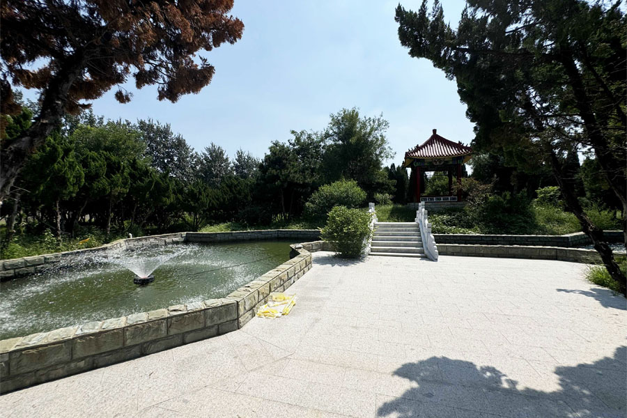 公墓环境